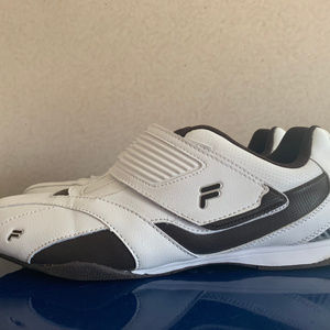fila trainers size 13